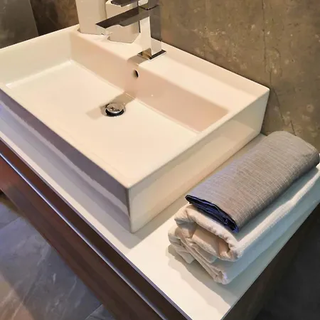 Punto Di Vista - A Real Paradise *